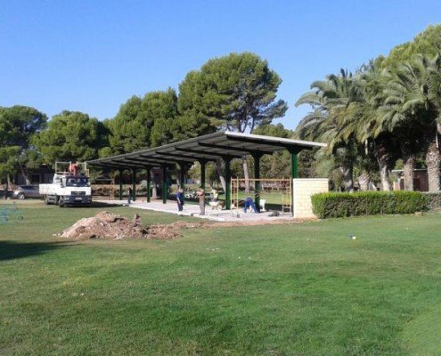 marquesina metalicas en campo de golf de Zaragoza
