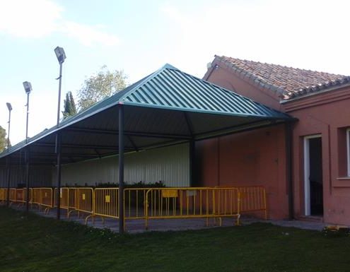 Metallic Structure Canopies for Alcobendas Golf Camp