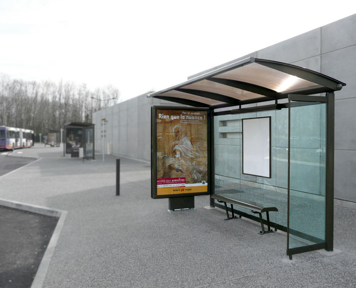 EUROPA PREFABRI- Mobiliario urbano: marquesina para autobús