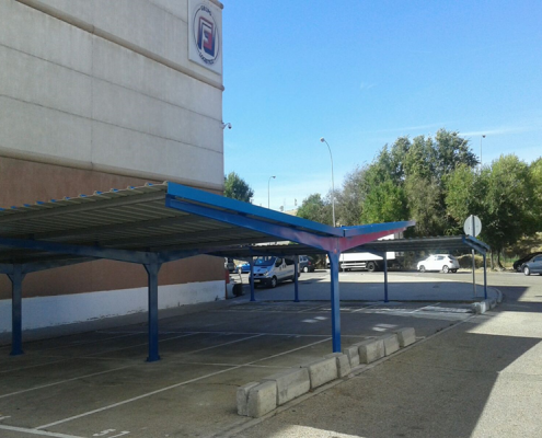 carports pour le parking du supermarche Mercamadrid