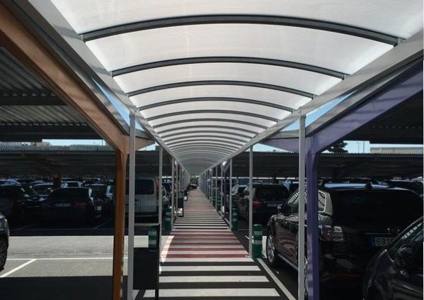 Parking canopies for Madrid Airport