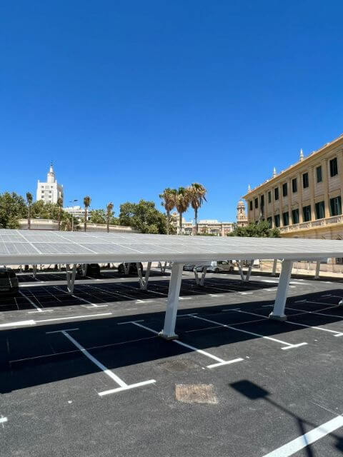 Marquesinas de aparcamiento fotovoltaicas