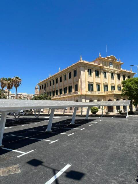 Marquesinas de aparcamiento fotovoltaicas