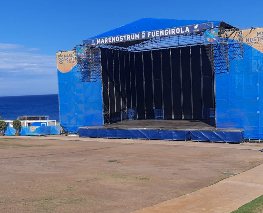 Módulos prefabricados del festival Mare Nostrum.