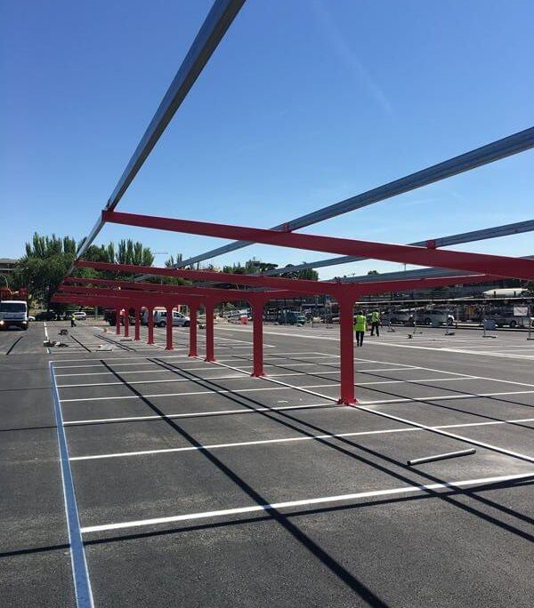 abris voiture metalliques avec une couverture en tole pour l aeroport de madrid 4