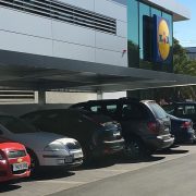 Abris parking pour Lidl avec couverture en panneaux sandwich | ET Europa