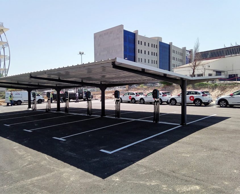 PARKING PARA CARGA DE COCHES ELÉCTRICOS